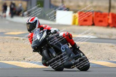 media/Apr-09-2022-SoCal Trackdays (Sat) [[c9e19a26ab]]/Turn 2 (1140am)/